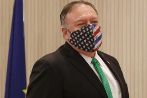 Ngoại trưởng Mỹ Mike Pompeo đến dự cuộc họp báo với Tổng thống Cộng hòa Cyprus Nicos Anastasiades ngày 12-9.