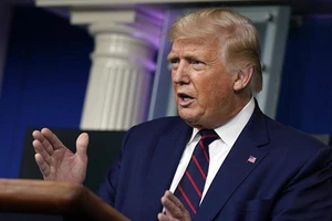 Tổng thống Mỹ Donald Trump tuyên bố chưa sẵn sàng ký chấp thuận hợp đồng mua lại ứng dụng TikTok.