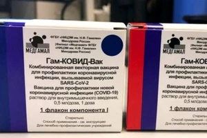 Những lô vaccine COVID-19 đầu tiên trên thế giới do Nga sản xuất được chụp ở Moscow.