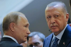 Nga và Thổ Nhĩ Kỳ là hai cường quốc có lợi ích liên quan trực tiếp nhất tới các bên xung đột ở Nagorno-Karabakh - Ảnh minh họa. Ảnh: AP