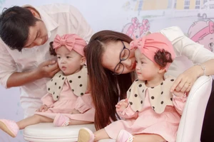 Ngắm Song Nhi vui vẻ đáng yêu trong ngày xuất viện