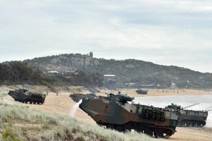 Lữ đoàn Đổ bộ Triển khai nhanh của Nhật thực hành đổ bộ bãi biển trong cuộc tập trận Talisman Sabre tại Úc năm 2019. 