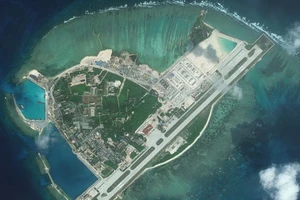 Đảo Phú Lâm thuộc quần đảo Hoàng Sa của Việt Nam bị Trung Quốc chiếm đóng trái phép và biến thành một tiền đồn quân sự. 