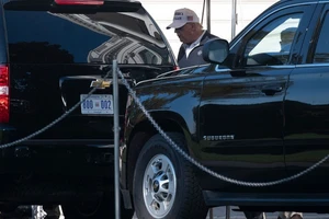 Tổng thống Donald Trump có mặt tại sân golf thành phố Wilmington, bang Delaware (Mỹ) hôm 8-11. Ảnh: CHANNEL NEWS ASIA