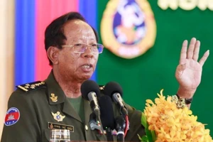 Bộ trưởng Quốc phòng Campuchia Tea Banh. Ảnh: HENG CHIVOAN