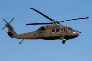 Một chiếc trực thăng UH-60 Black Hawk. Ảnh: ALAMY STOCK 