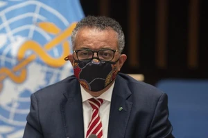 Tổng Giám đốc Tổ chức Y tế Thế giới (WHO) Tedros Adhanom Ghebreyesus tham dự phiên họp tại Geneva, Thụy Sĩ, ngày 5-10.