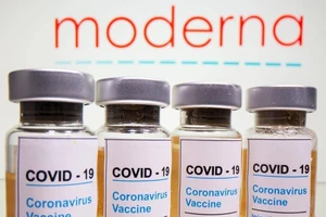 Vaccine COVID-19 của hãng Moderna. Ảnh: REUTERS