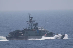 Tàu chiến Iran làm nhiệm vụ ở ngoài khơi bờ biển của nước này.