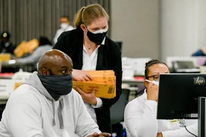 Bầu cử Mỹ: Bang Michigan công bố kết quả cuối cùng