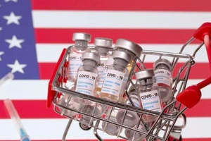 Hai loại vaccine COVID-19 của Mỹ dự kiến được đưa vào sử dụng vào tuần tới. Ảnh: REUTERS