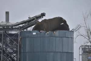 Nổ nhà máy nước thải, 4 người chết