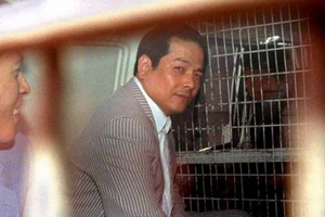  Ông trùm Hội Tam Hoàng Wan Kuok-ko - biệt danh "Răng sứt". 