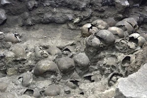 Di tích tháp đầu lâu người tại thành phố Mexico, Mexico. Ảnh: REUTERS