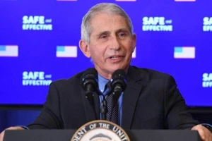 Tiến sĩ Anthony Fauci phát biểu tại một sự kiện mà Phó Tổng thống Mỹ Mike Pence đã được tiêm vaccine ngừa COVID-19 tại Nhà Trắng ở Washington vào ngày 18-12-2020.