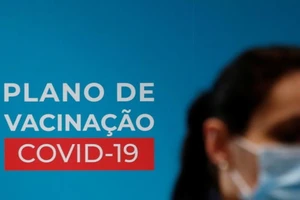 Bồ Đào Nha đã bắt đầu tiêm vaccine của Pfizer-BioNTech cho các nhân viên y tế vào tuần trước.