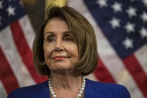 Hạ viện 'nghĩ thêm' vụ luận tội ông Trump, lo cho ông Biden