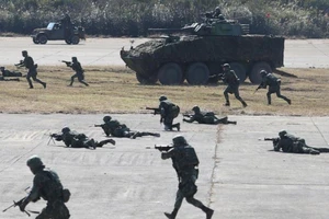 Lực lượng phòng vệ Đài Loan tập trận tại căn cứ Hukou ngày 19-1. Ảnh: AP / CHIANG YING-YING