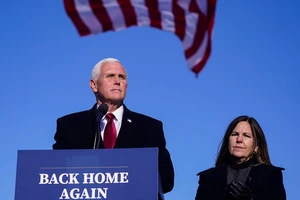 Cựu Phó Tổng thống Mỹ Mike Pence phát biểu ở bang quê nhà Indiana sau khi rời nhiệm sở hôm 20-1. Ảnh; AP