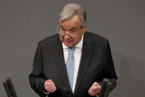 Tổng thư ký Liên Hợp Quốc Antonio Guterres có bài phát biểu tại Berlin, Đức, ngày 18-12-2020.