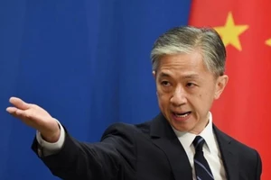 Trung Quốc phản ứng 'gắt' vụ tàu chiến Mỹ qua eo biển Đài Loan