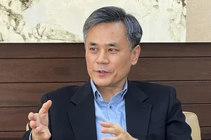 'Hàn Quốc không thể đứng vững nếu Mỹ hoặc Trung Quốc ngã'