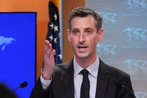Người phát ngôn Bộ Ngoại giao Mỹ Ned Price trong buổi họp báo hôm 17-2. Ảnh: AFP