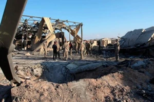 Các binh sĩ Mỹ tại khu vực căn cứ không quân Ain al-Asad bị Iran ném bom ở Anbar, ngày 13-1-2020.