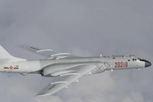 Oanh tạc cơ H-6 của quân đội Trung Quốc. Ảnh: AP