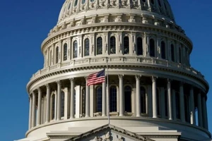 Hạ viện Mỹ thông qua gói cứu trợ khổng lồ ông Biden đề xuất