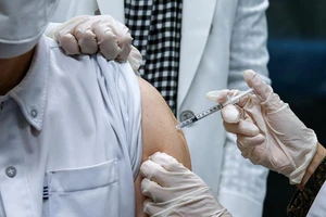 Hàn Quốc không tìm thấy liên hệ giữa 8 ca tử vong và việc vaccine AstraZeneca. Ảnh: REUTERS