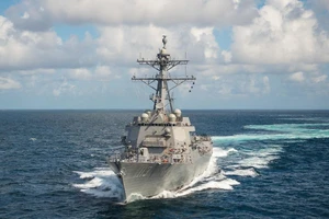 ​Tàu khu trục tên lửa dẫn đường lớp Arleigh Burke USS John Finn (DDG 113). Ảnh: HẢI QUÂN MỸ
