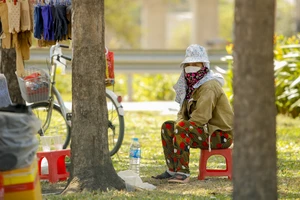 Muôn kiểu tránh nóng ở TP.HCM