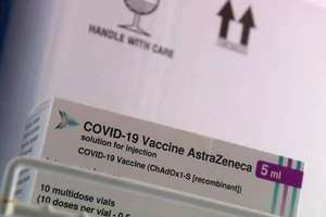 Vaccine ngừa COVID-19 của hãng AstraZeneca. Ảnh: REUTERS