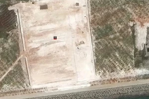 Khu vực rộng 2,85 ha mà Trung Quốc mới bồi lấp trái phép ở đá Subi. Ảnh: SMCP chụp màn hình từ kho ảnh của TAXAR