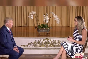Cựu Tổng thống Mỹ Donald Trump trả lời phỏng vấn trong chương trình của con dâu Lara Trump (video đã bị Facebook, Instagram xóa). Ảnh: THE RIGHT VIEW