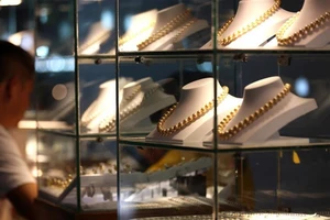 Ảnh minh họa - Một hội chợ đá quý ở Myanmar. Ảnh: TÂN HOA XÃ