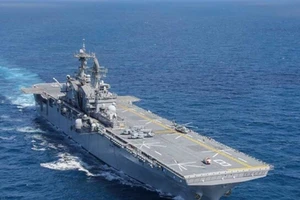 Tàu tấn công đổ bộ Makin Island LHD-8. Ảnh: US NAVY