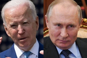 Vừa áp một loạt lệnh trừng phạt, ông Biden 'hạ giọng' với Nga. Ảnh: AFP/ EPA-EFE
