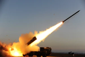 Quân đội Trung Quốc đã triển khai một bệ phóng tên lửa tầm xa tới biên giới với Ấn Độ. Ảnh: Yang Guanghui/CHINA DAILY