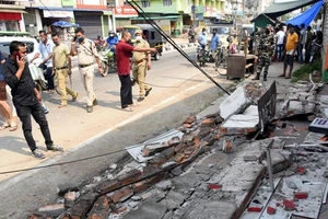 Trận động đất 6,4 độ Richter đã làm rung chuyển bang Assam (Ấn Độ) vào sáng 28-4. Ảnh: HINDUSTAN TIMES
