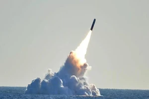 Tên lửa đạn đạo JL-3 có tầm bắn hơn 10.000 km. Ảnh: HANDOUT