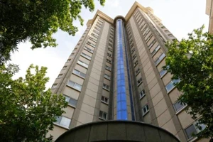 Tòa nhà cao tầng nơi ở của nhà ngoại giao Thụy Sĩ ở phía bắc TP Tehran.