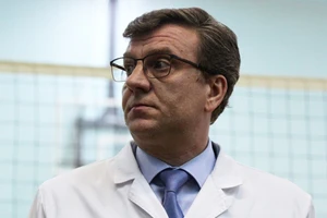 Ông Alexander Murakhovsky, cựu bác sĩ trưởng tại bệnh viện cấp cứu cho nhân vật đối lập Alexei Navalny hồi tháng 8-2020. Ảnh: TASS