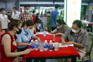 Quận Bình Thạnh xét nghiệm 125 mẫu ngẫu nhiên ở quán nhậu