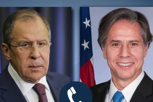 Ngoại trưởng Nga Sergei Lavrov (trái) điện đàm với người đồng cấp Mỹ Antony Blinken (phải). Ảnh: YANDEX