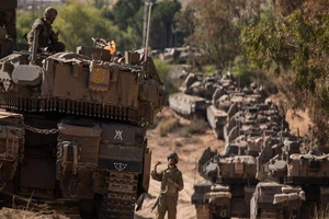 Binh sĩ Israel tại khu vực gần Dải Gaza. Ảnh: THE NEW YORK TIMES