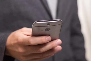 Anh bí mật thu thập dữ liệu di động để nghiên cứu về COVID-19. Ảnh: NIEK VERLAAN / PIXABAY