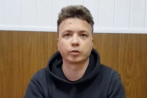 Truyền thông Belarus công bố video ông Roman Protasevich nhận tội tổ chức biểu tình trái phép ở thủ đô Minsk. Ảnh: TWITTER