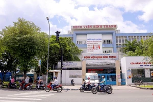 Bệnh viện quận Bình Thạnh tạm đóng cửa vì ca nghi COVID-19